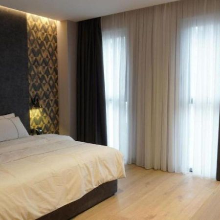 Starlight Hotel Tirana Exterior foto