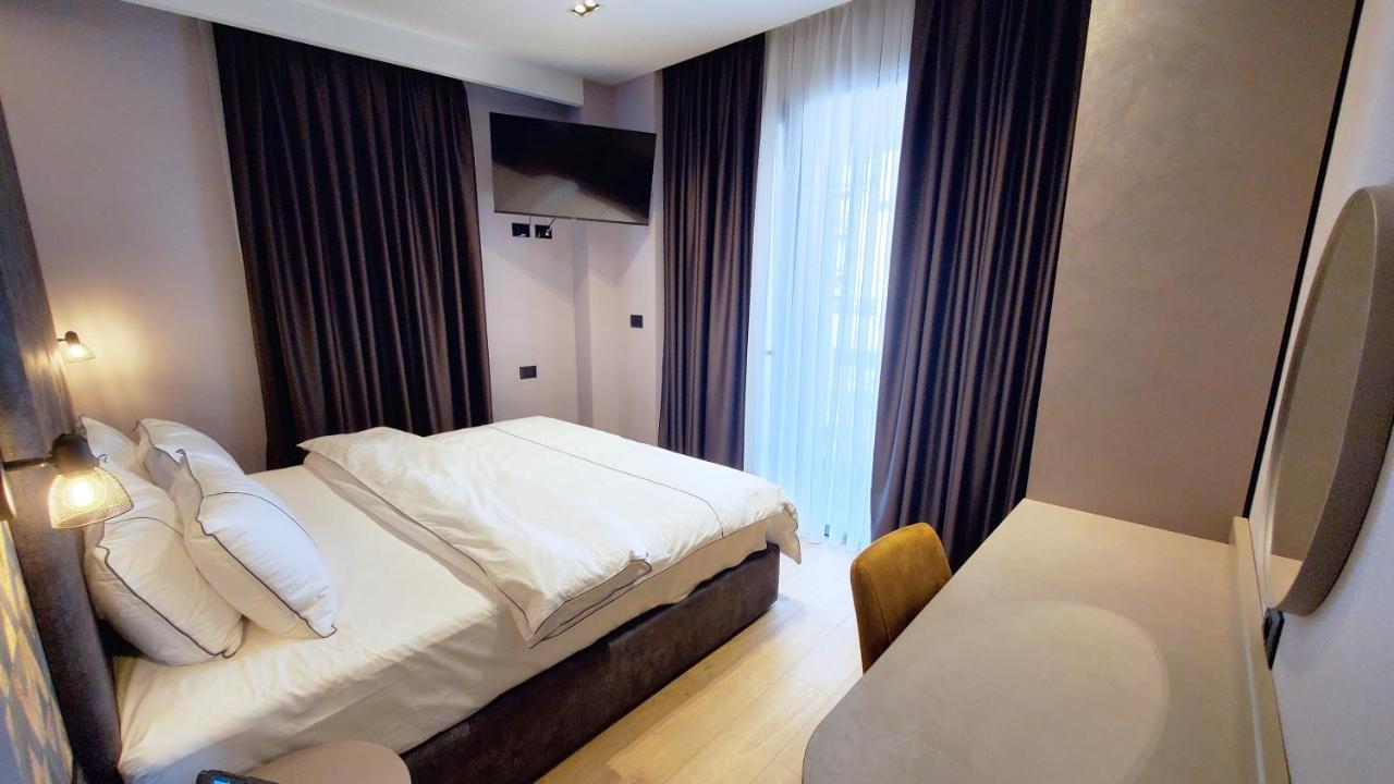 Starlight Hotel Tirana Exterior foto
