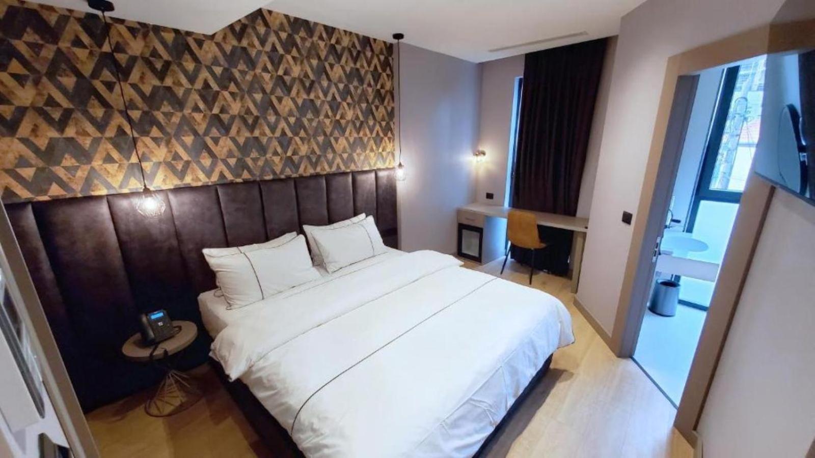 Starlight Hotel Tirana Exterior foto